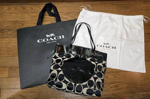 新品　COACHトートバッグ　黒