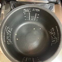 炊飯器の画像