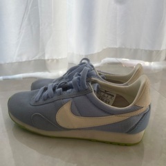 NIKE スニーカー　24cm