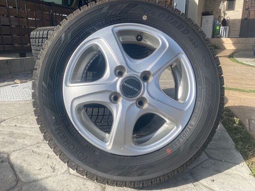 スタッドレスタイヤ　155/65 13
インチ　ヨコハマタイヤ