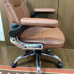 デスクチェアーの画像