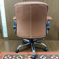 デスクチェアーの画像