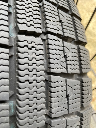 195/65/R15 
スタッドレスタイヤ＋ホイール