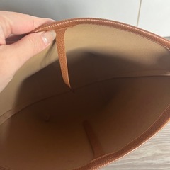 therow トートバッグ　ブラウンの画像