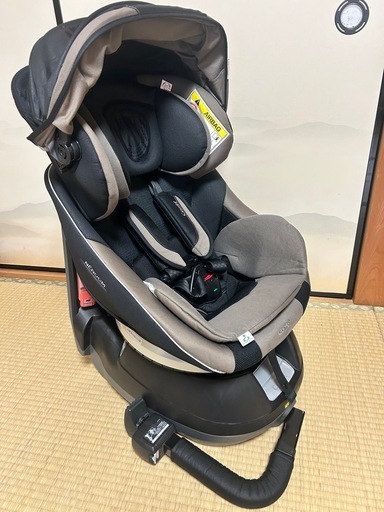 Combi チャイルドシート NC-520 グレー ネルーム エッグショック NC-520 コンビ（チャイルドシート）の