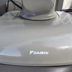 遠赤外線暖房機の画像