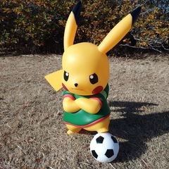 ピカチュウビッグソフビ　グリーン