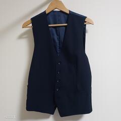 【値下げしました】TP-9 スーツ　スリーピースの画像