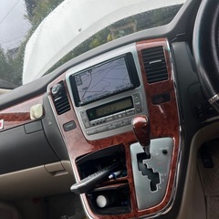 平成16年アルファード4WDの画像