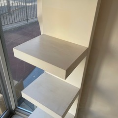 IKEAの棚の画像