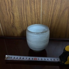 湯呑み茶碗の画像