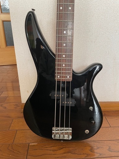 エレキベース　YAMAHA ERB070