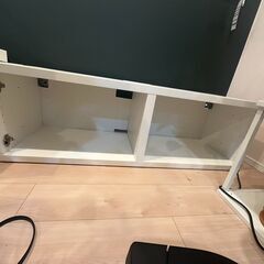 イケア ベストー テレビ台 扉付き, ガラストップパネル付き　ホ...