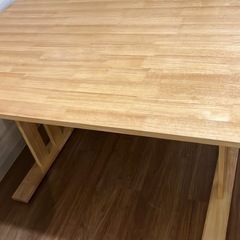 ダイニングテーブル