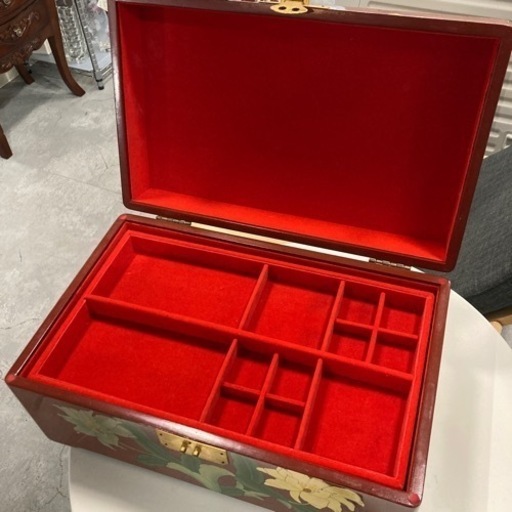 【お年玉商品】アンティーク 木製 宝石箱 小物入れ 鍵付き
