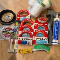 ワイヤー、養生シート、両面テープ、シリコーンシーラントなどのセット