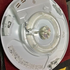 瀧住電機 TAKIZUMI LEDシーリングライト 調光 調色 6畳用 リモコン付き GX69024の画像