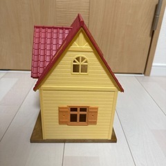 差し上げます！シルバニアファミリー　赤い屋根のおうち＆学習机セットの画像