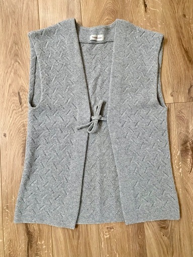 【美品】高島屋 透かし編み ニットベスト グレー