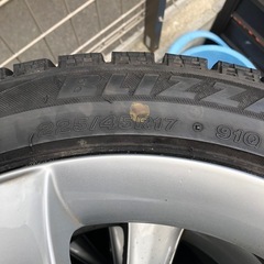 アルミホイール付きスタッドレスタイヤ　　225-45-17    値引きしました。の画像