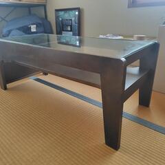 ガラステーブルの画像