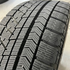 235/50R18 スタッドレス　４本セット　アルファード　純正ホイールの画像