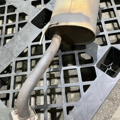 E11 ノート　ライダー？　マフラーの画像
