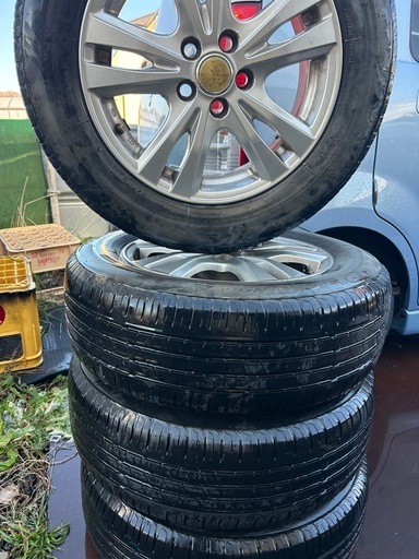 車のパーツ 195/65R15
