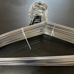 20個入り 金属製ハンガー クローゼットコート 衣類 スーツ シ...