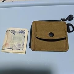 CHUMS財布の画像