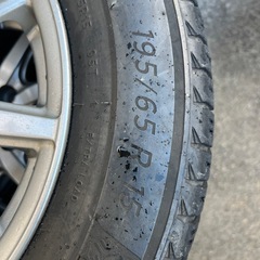 195/65/15 スタッドレスタイヤ
の画像