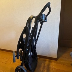 UPPA BABY “MESA” とChicco “KeyFit Caddy”のセットの画像