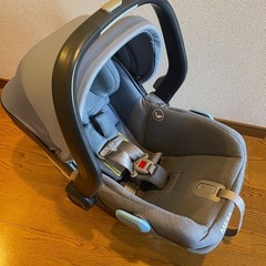 UPPA BABY “MESA” とChicco “KeyFit Caddy”のセットの画像