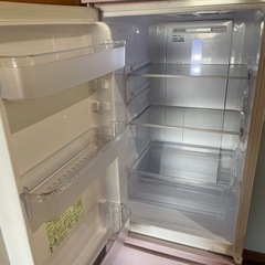 SHARP 冷蔵庫の画像