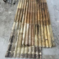 単管パイプ、鉄クズ、樹脂トタンの画像