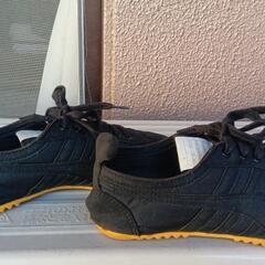 ムーンスターのスニーカーの画像