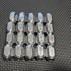 ホイールナット 20mm1.5P 20個