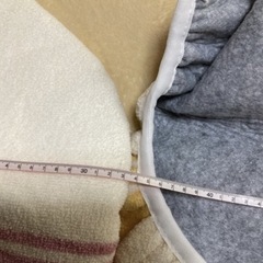 トイレのフタ　カバー２枚の画像