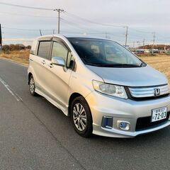 フリードスパイク★ハイブリッド★ナビTVバックモニタ★両側パワス...