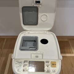 パナソニック Panasonic ホームベーカリー パン焼き器 SD-BMS102の画像