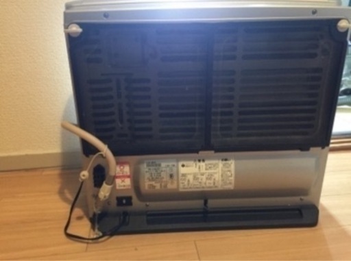 家電 リンナイガスファンヒーター一瞬で温まります?極暖?季節、空調家電 ファンヒーター
