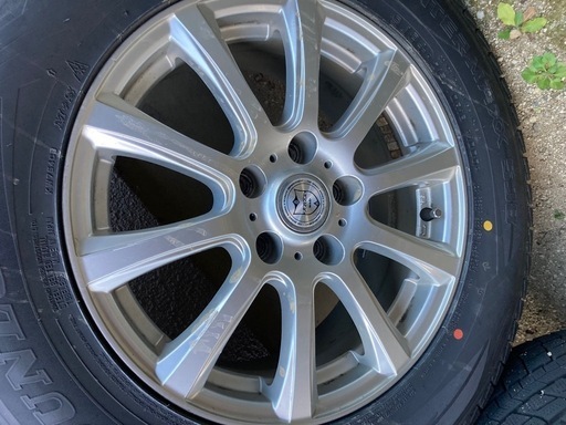 ダンロップスタッドレスタイヤ　215/70/R16 ホイ-ル付き