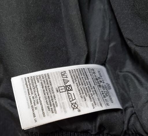 半額　新品未使用　タグ付　GAP　キッズ　XXL　バーシティジャケット