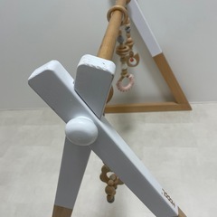 HOPPL ベビージム 木製 おもちゃ付きの画像