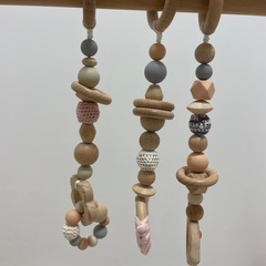 HOPPL ベビージム 木製 おもちゃ付きの画像