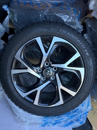 TOYO 225/50R118スタッドレスタイヤ スタッドレスタイヤ、純正CH-Rのホイール付き。