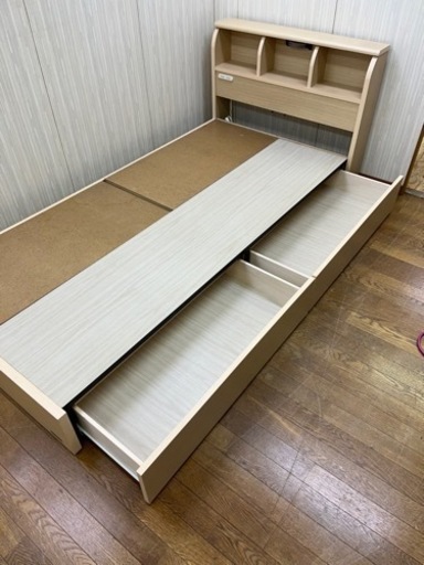 ご希望の方にはマットレス追加で+1枚可能です!! フランスベッド 収納付きベッドフレーム シングルベッド 家具 ベッド シングルベッド