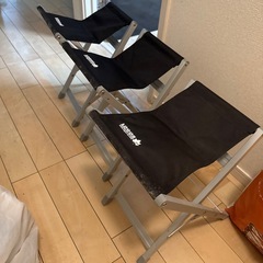 携帯用の折りたたみ椅子
