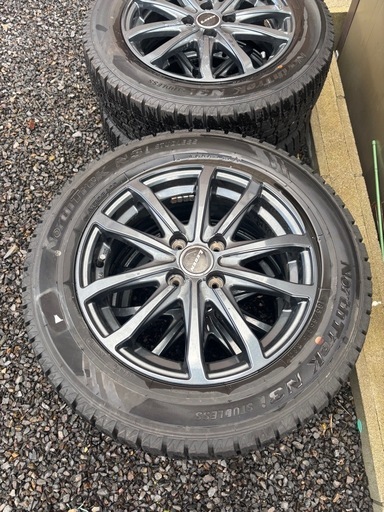スタッドレスタイヤ185/65r15(ホイル付き)