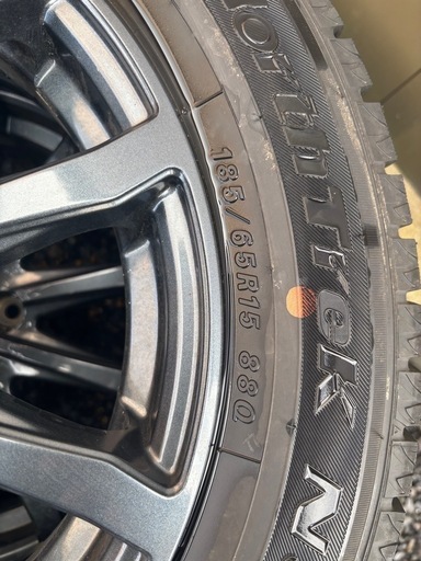 スタッドレスタイヤ185/65r15(ホイル付き)